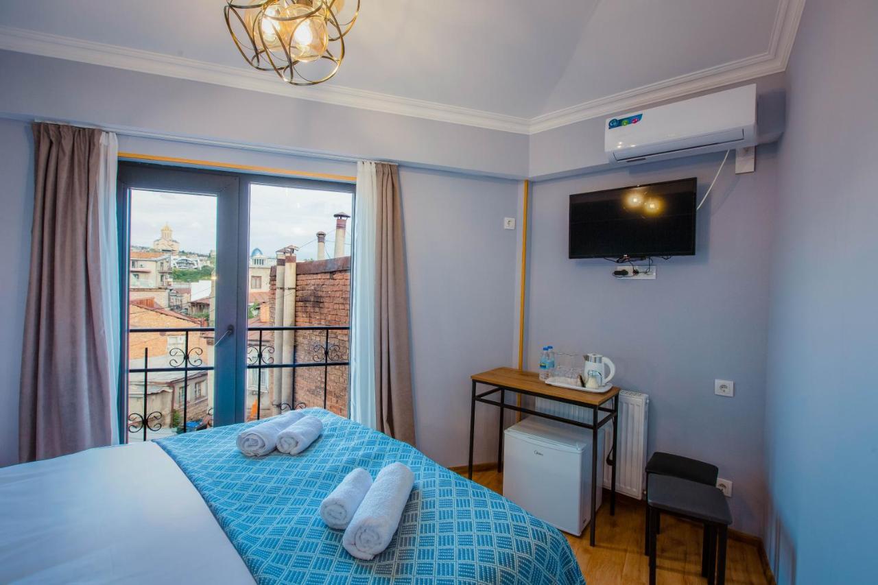 Central Gate Boutique Hotel Тбилиси Экстерьер фото