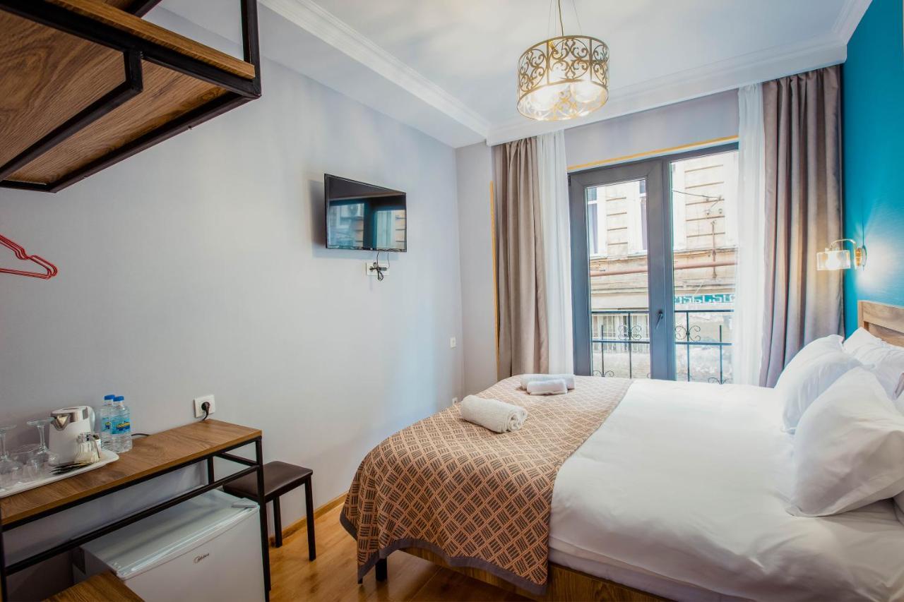 Central Gate Boutique Hotel Тбилиси Экстерьер фото